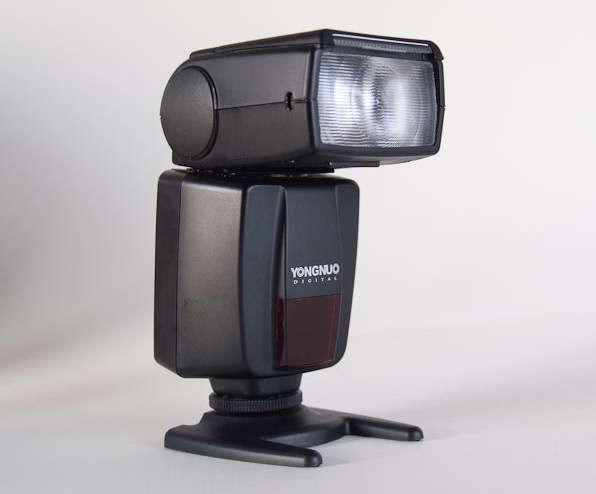 YONGNUO Speedlite YN460 Works on Most DSLR Cameras incl Canon 350D / 450D / 500D
