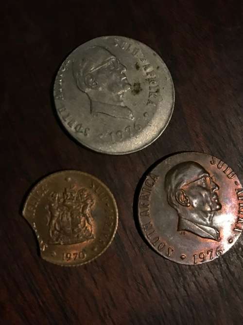 3 x ERROR COINS