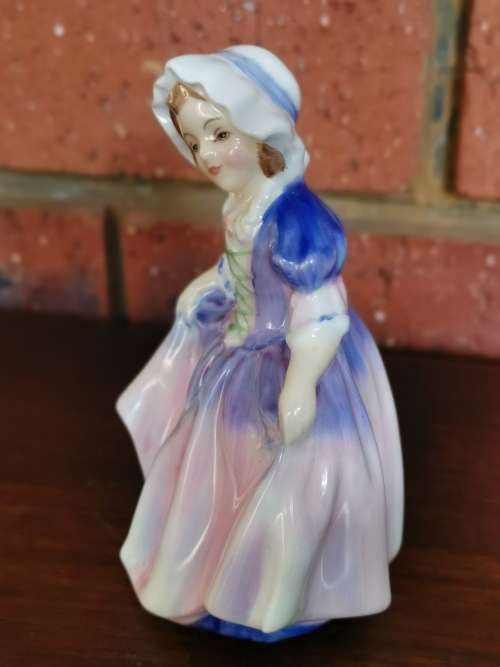 ROYAL DOULTAN FIGURINE (DINKY DO)