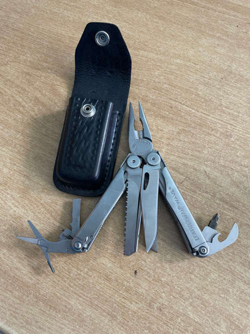 LEATHERMAN WAVE