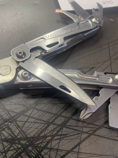 Leatherman Rev