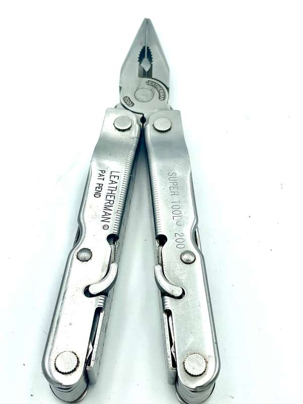 Leatherman Supertool 200 (1102- Date Stamp )