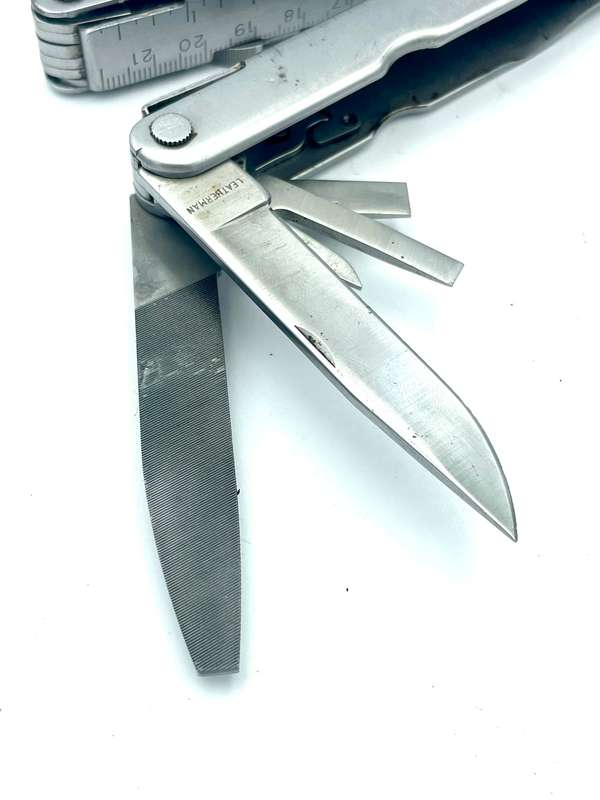 Leatherman Supertool 200 (1102- Date Stamp )