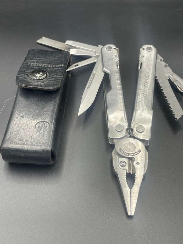 Leatherman Supertool 300