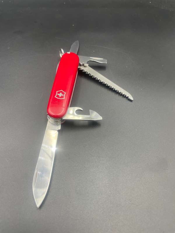 Victorinox Camper Red