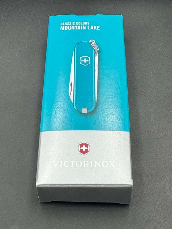 Victorinox Classic Colours Mountain Lake 58mm - Box