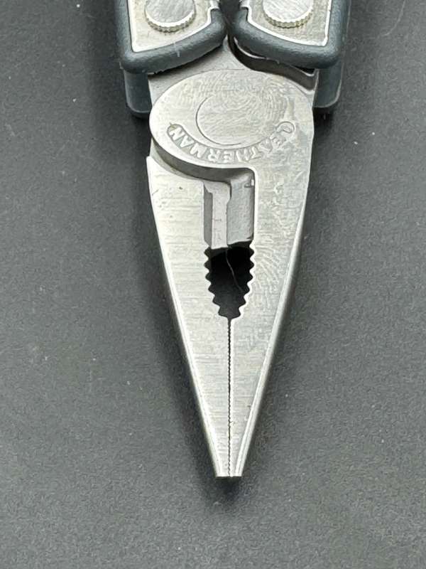Leatherman Kick
