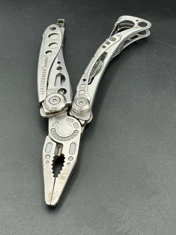 Leatherman Skeletool