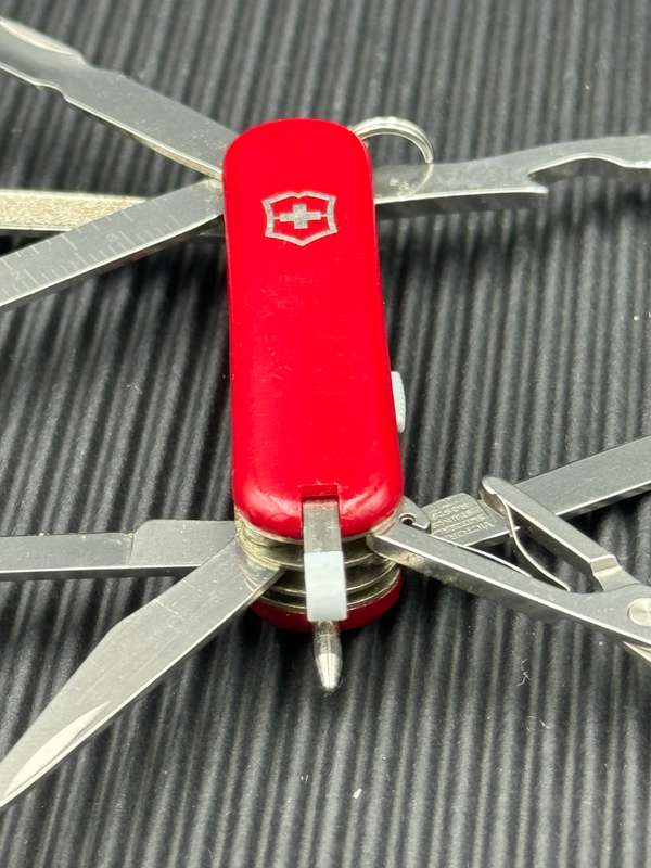 Victorinox MiniChamp Red 58mm