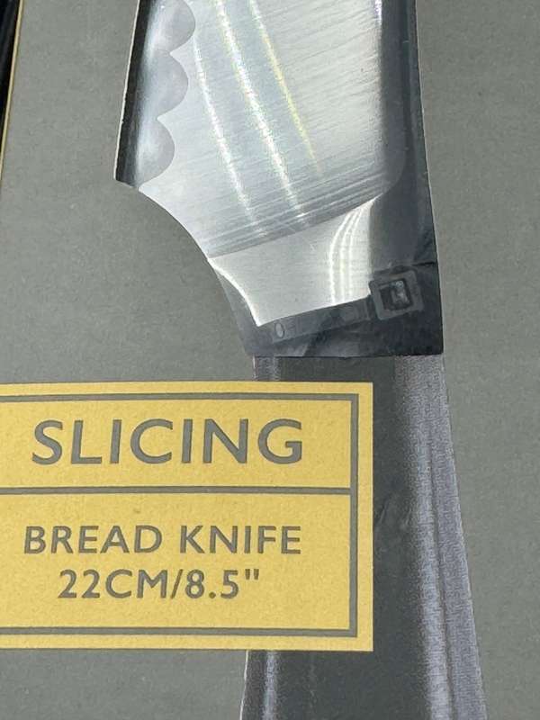 Robert Welch Signature Bread Knife 22cm + Paring Knife
