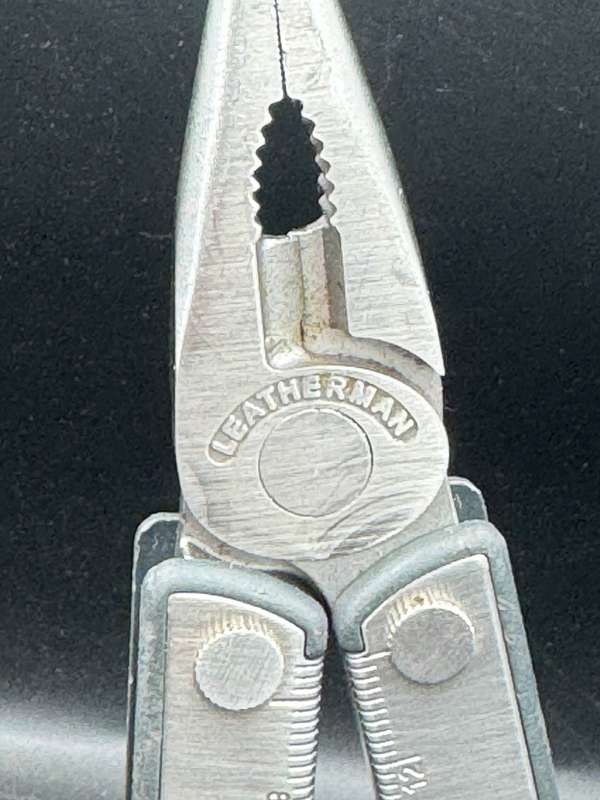 Leatherman Kick