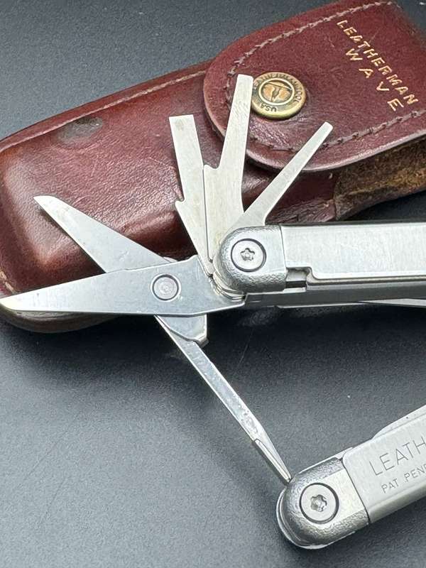 Leatherman Wave 1st Gen (0400 Date Stamp)