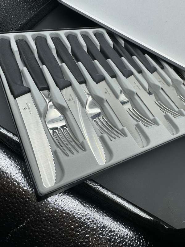 Victorinox 12 Piece Classic Set