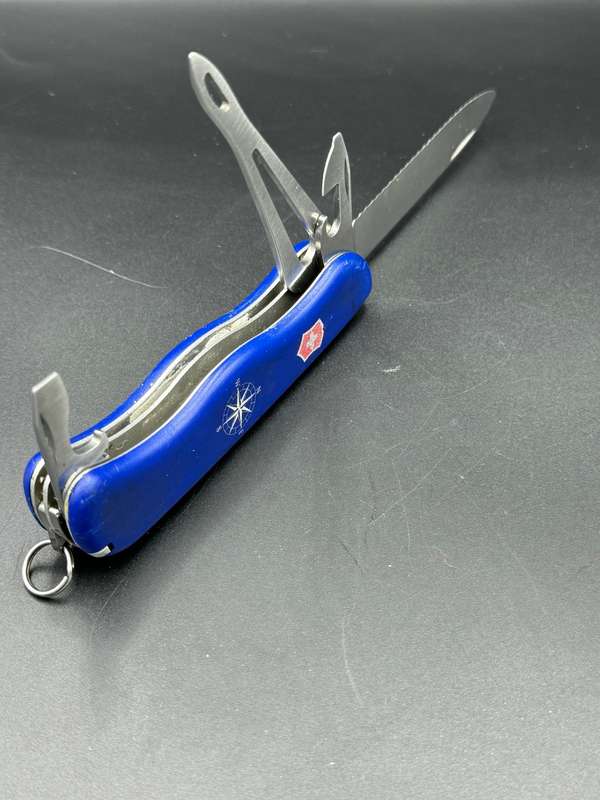 Victorinox Helsman