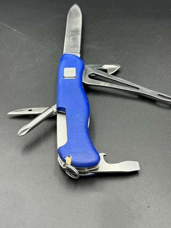 Victorinox Helsman