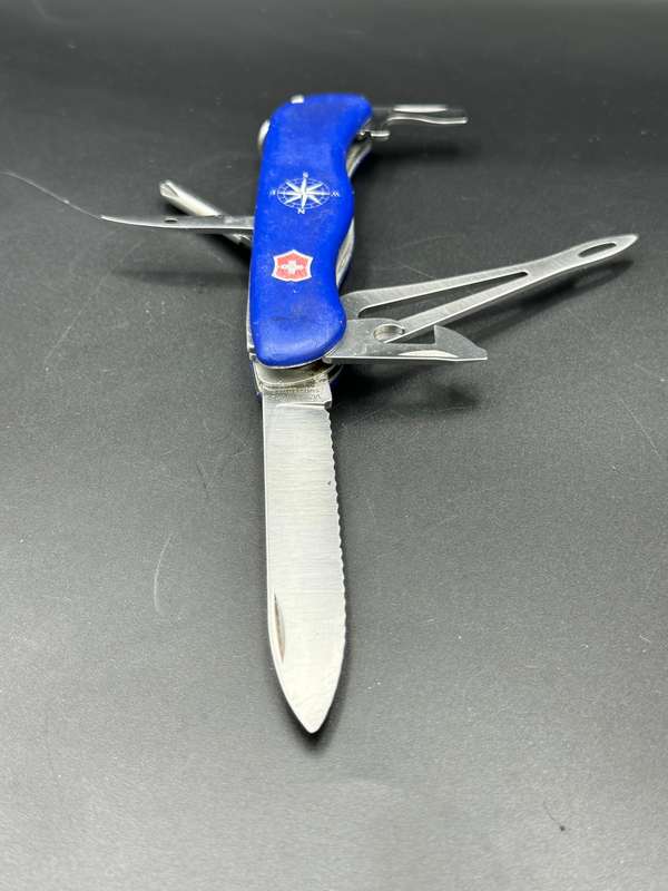 Victorinox Helsman