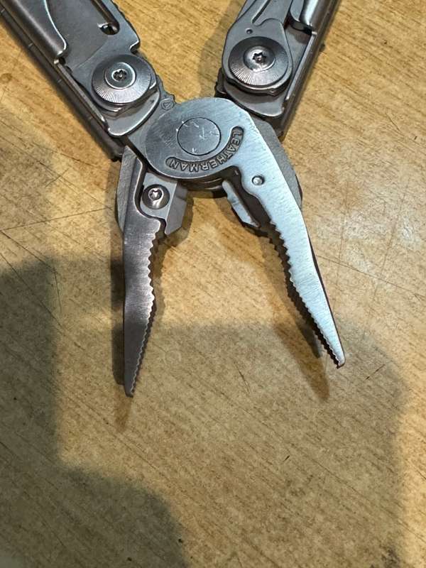 Leatherman Surge + Led Lenser L7 Torch