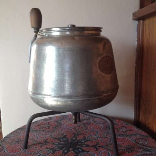 Butter Churn / Botterkarring