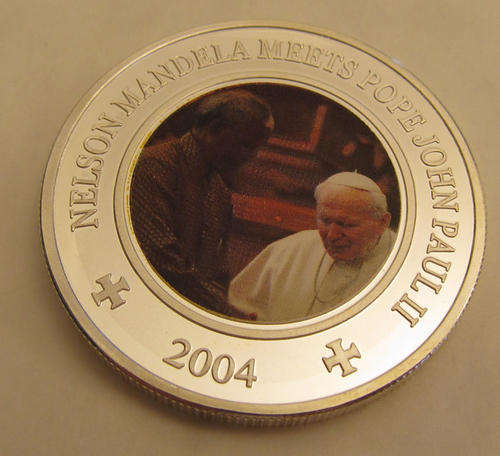 2004 Mandela and Pope Somalia 25 shillings *only 2 available*