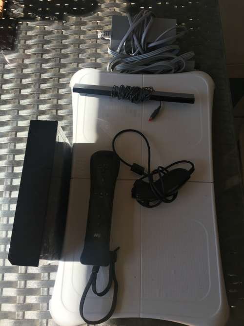 Wii CONSOLE WITH FIT BOARD -Wii Fit Plus -