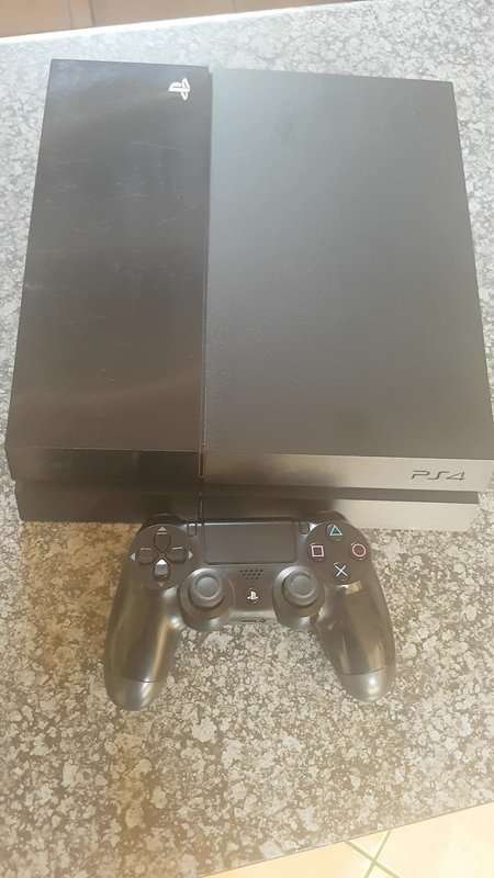 Playstation 4 (PS4) Launch Model 500GB
