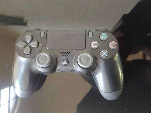 PS4 Controller and Games Bundle.