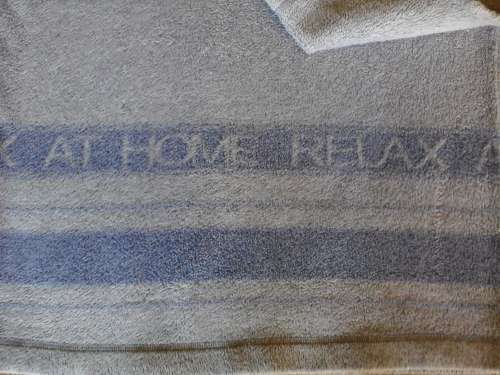 LADIES TOP /SWEATER ? - SECOND HAND