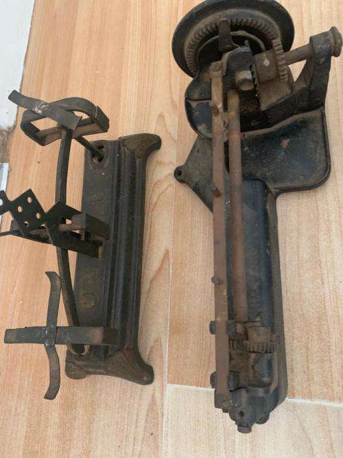 !!! CRAZY R1 DEAL 3X ANTIQUE SCALES  !!!