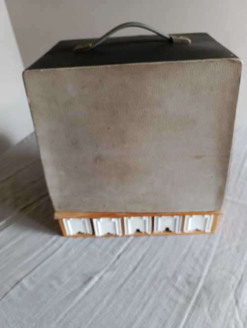 !! Crazy R1 start !! Vintage slide projector