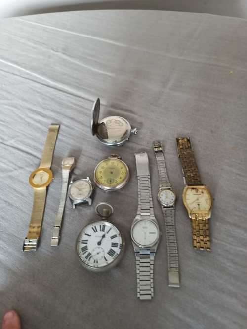 !! Crazy R1 start !! Assortment of old watches
