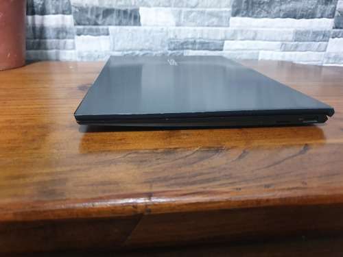12TH GEN i5 KILLER ASUS ZENBOOK, RYZEN 7 5700U, 16 THREADS, 512GB SSD, 13.3INCH OLED 1920X1080