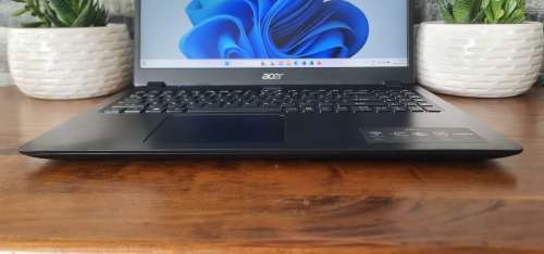 Retail R9k**Acer Aspire 10th gen i5, 512gb SSD, 8gb RAM, Windows 11