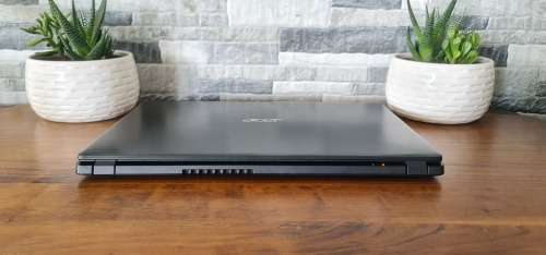 Retail R9k**Acer Aspire 10th gen i5, 512gb SSD, 8gb RAM, Windows 11
