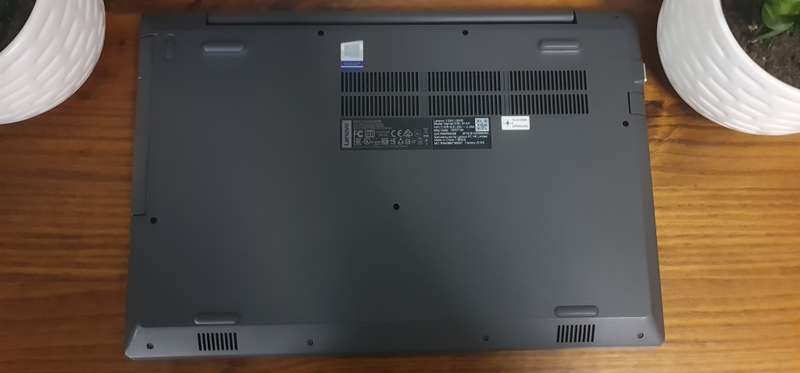 LENOVO i5 8250**12GB RAM**FHD**512GB SSD + 500G HDD**WINDOWS 11 PRO
