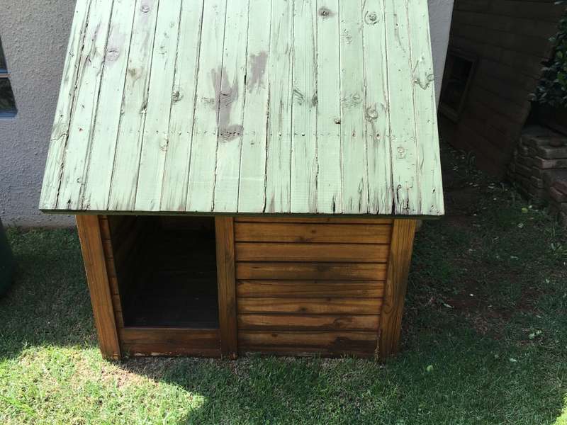 Kennel for medium dog (Golden Retriever)