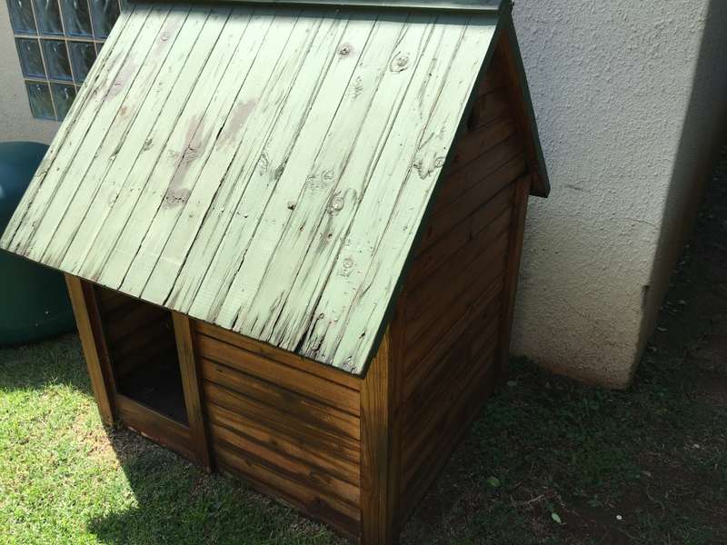 Kennel for medium dog (Golden Retriever)