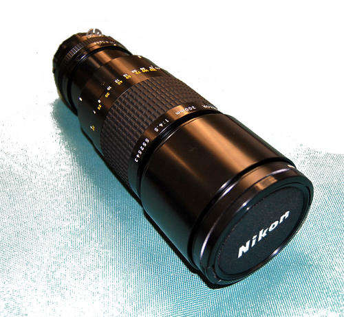 Nikon 300mm Lens with Case for Nikon SLR