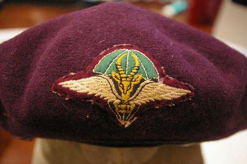 Original early issue Parabat Beret