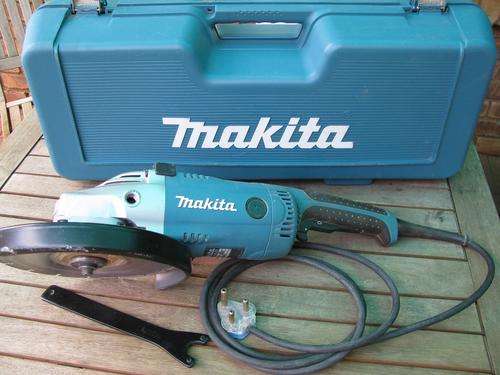 Makita 2200W Grinder