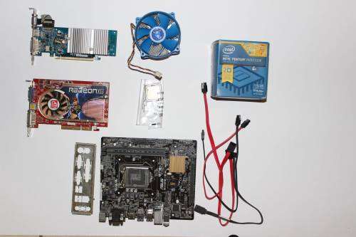 LOT OF COMPUTER PARTS