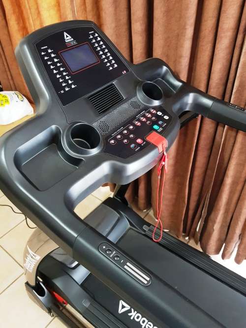 Treadmills Reebok GT40S Treadmill was sold for 6 500.00 on 27 Aug at 07 46 by charmsandthings in Johannesburg ID 365398651
