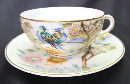 Suisei porcelain tea cup and saucer made in Occupied Japan
