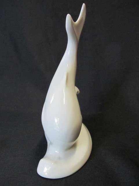 Naaman white porcelain whale