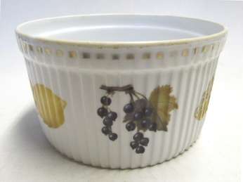 Royal Worcester Evesham flameproof porcelain souffle dish (1)