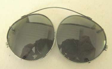 Vintage fold-up clip-on sunglasses plus original pouch (1)