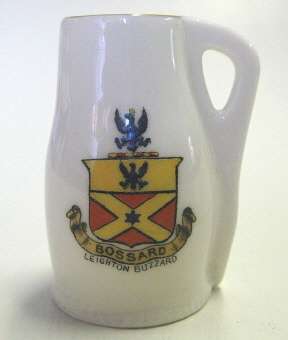 Heraldic ware / crested china: Goss model of Lincoln jack