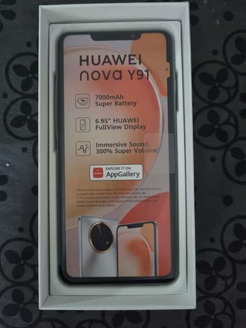 Huawei NOVA Y91 256gb 8gb Dual sim Moonlight silver new opened box