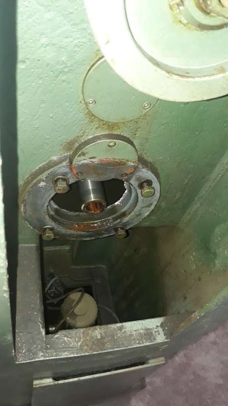 MILLING MACHINE
