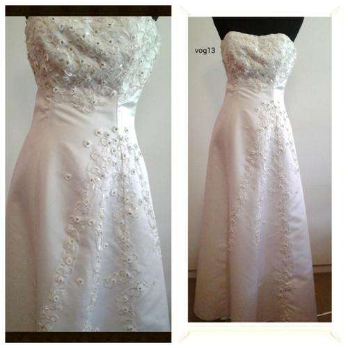 White A-linel wedding dress