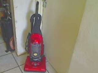 Samsung VC-U364 1400w Bagless Upright Vacuum Cleaner (See PHOTOS) (COLLECTION ONLY!!!!!)
